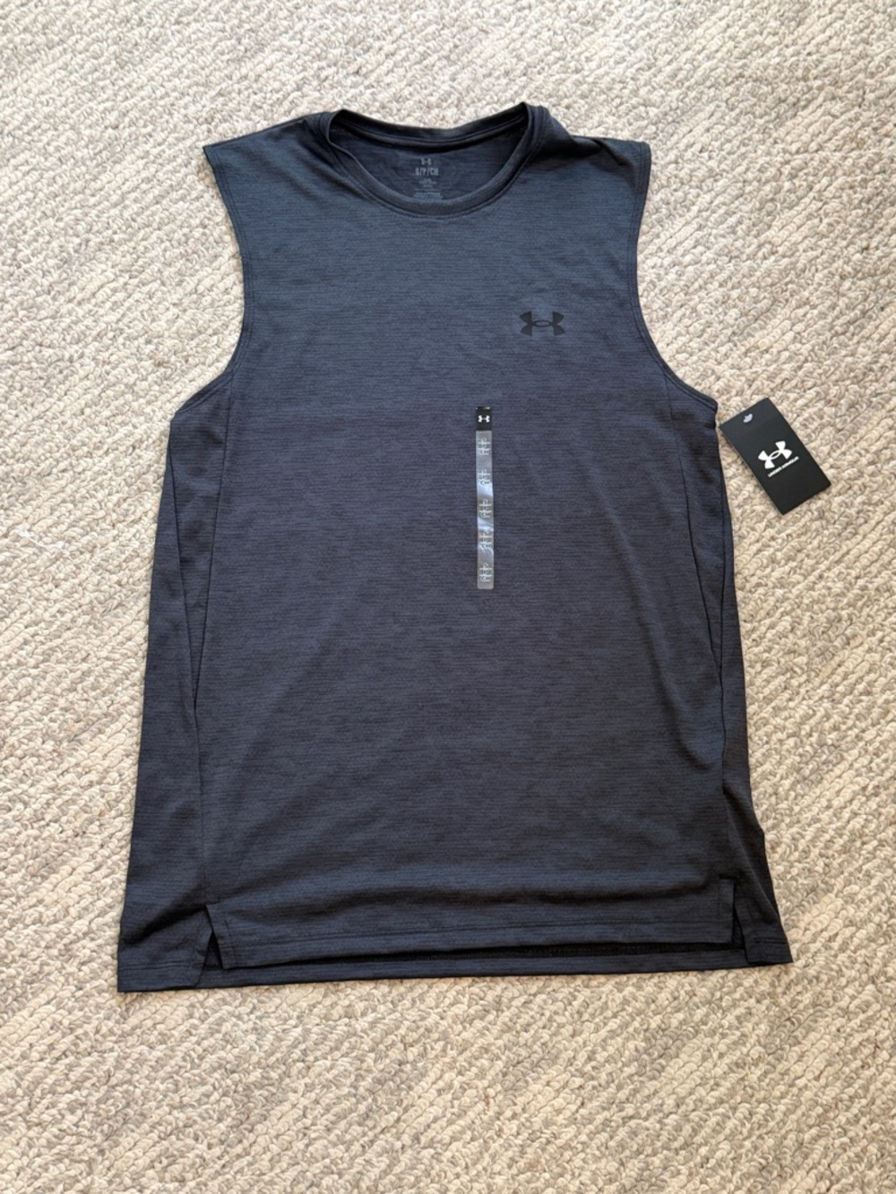 Under Armour Tank Top Size Small HeatGear Athletic Sleeveless Gray Shirt - Picture 2 of 12